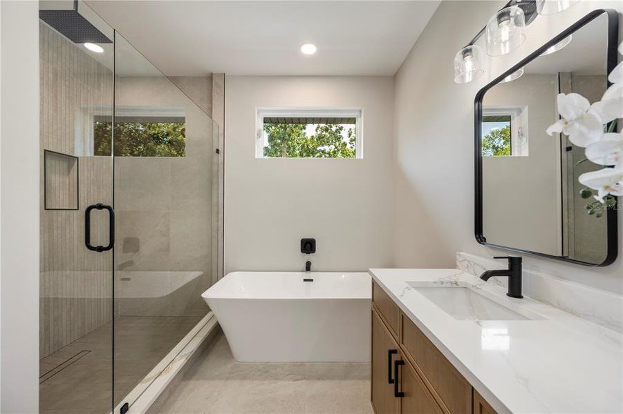 Furnished interior view inside a new home in , Winter Park (Image 9).