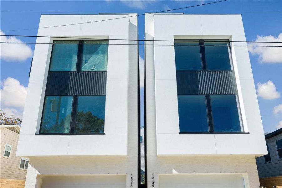 The chic facades of 1524 & 1526 Welch St