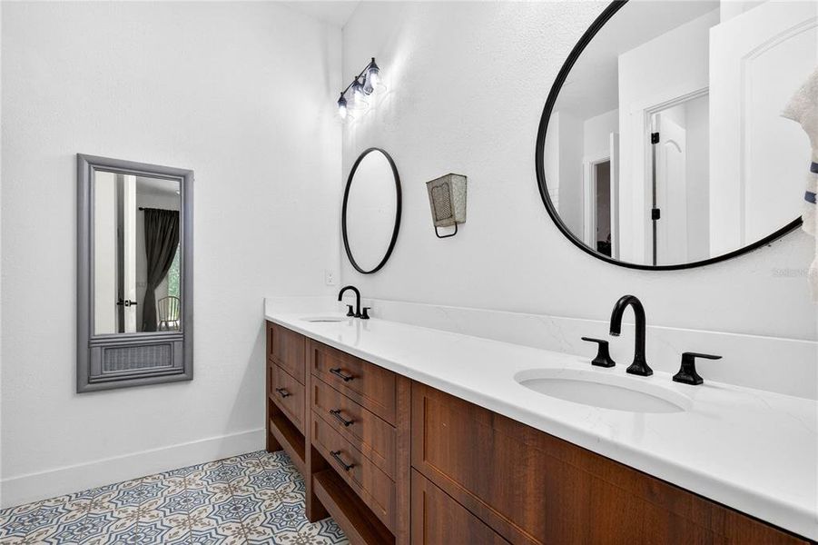 Furnished interior view inside a new home in , Dade City (Image 35).