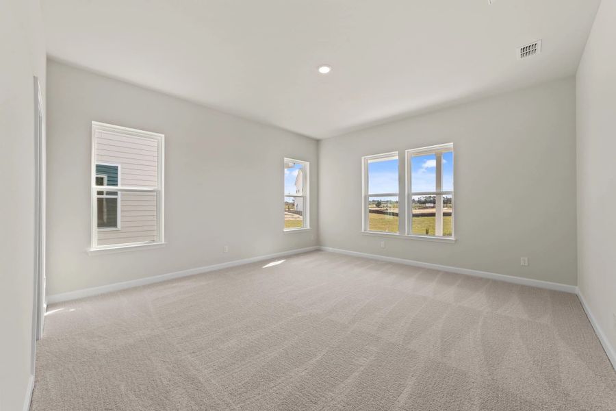 Spacious, unfurnished interior of a new home in Blue Heron Retreat, Little River (Image 15).