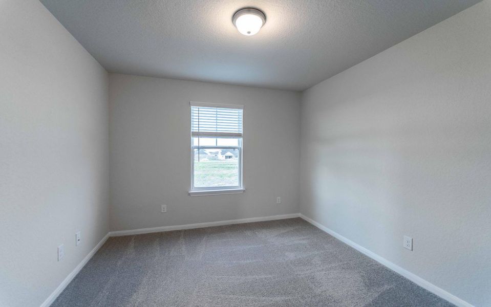 Spacious, unfurnished interior of a new home in Swenson Heights, Seguin (Image 18).