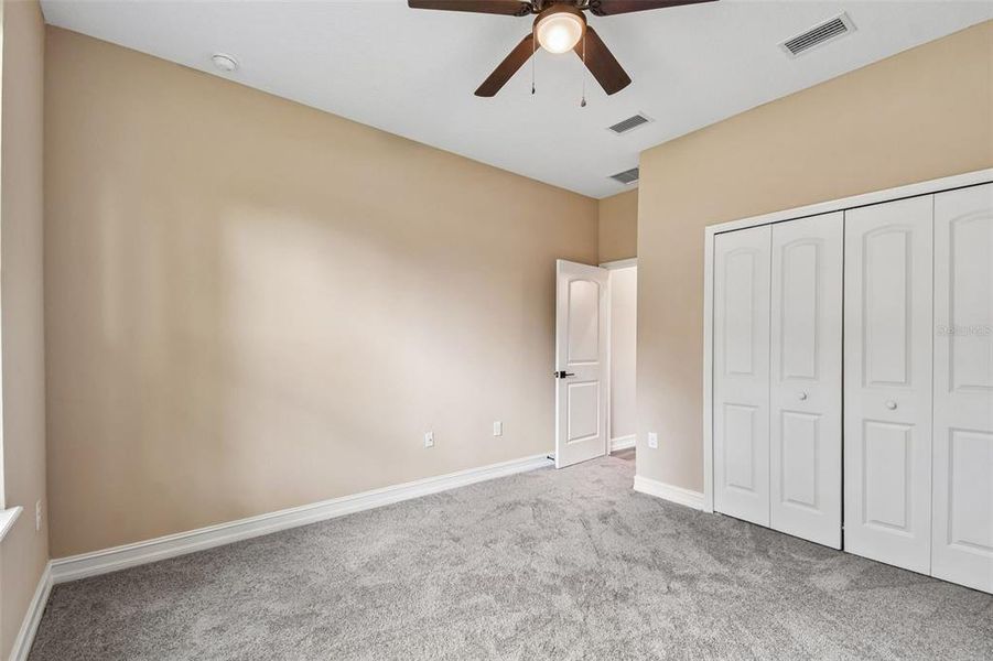 Spacious, unfurnished interior of a new home in , Deland (Image 36).