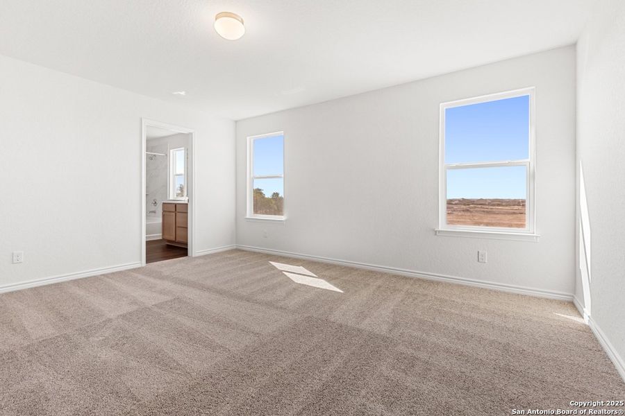 Spacious, unfurnished interior of a new home in Knox Ridge, Converse (Image 8).