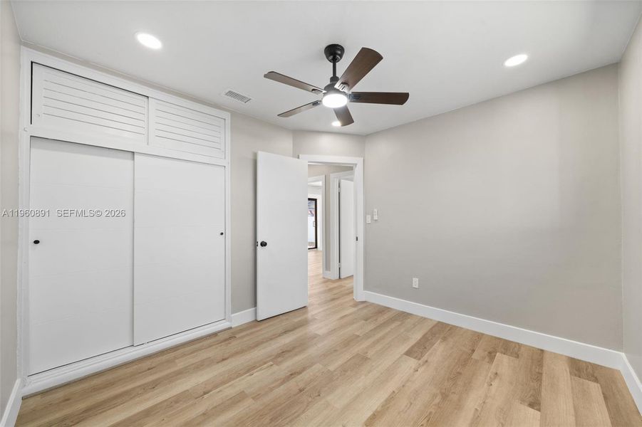 Spacious, unfurnished interior of a new home in , Cutler Bay (Image 30).