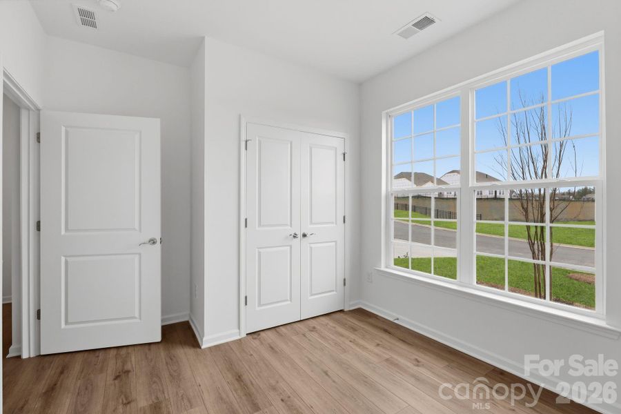 Spacious, unfurnished interior of a new home in Roselyn, Lancaster (Image 18).