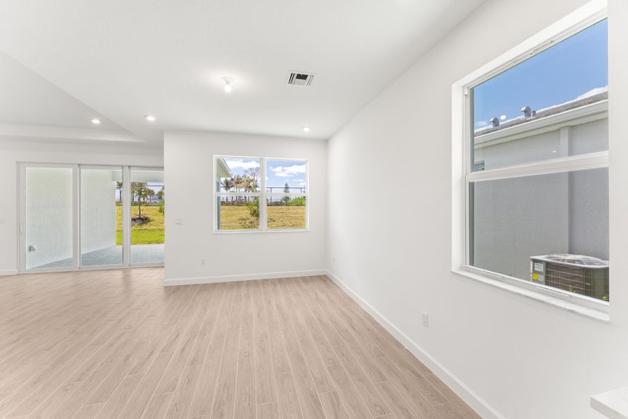 Spacious, unfurnished interior of a new home in Tradition, Port St. Lucie (Image 7). Spacious, unfurnished interior of a new home in Tradition, Port St. Lucie (Image 7).