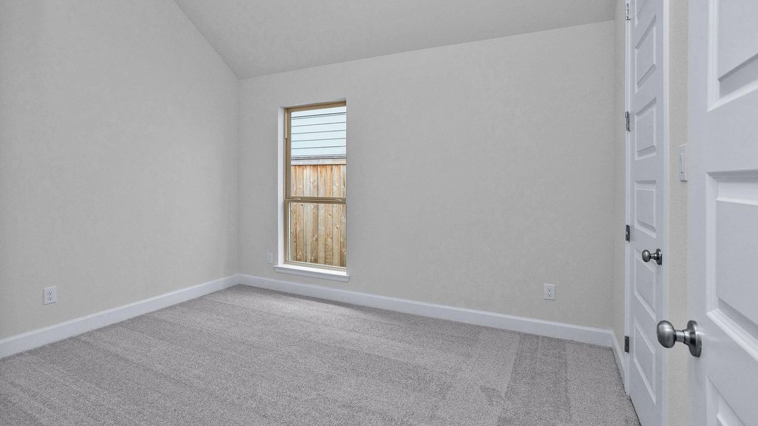 Spacious, unfurnished interior of a new home in Kresston, Montgomery (Image 12).