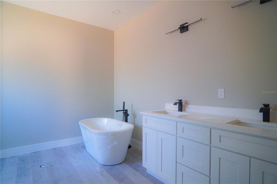 Image 21 of a home in .