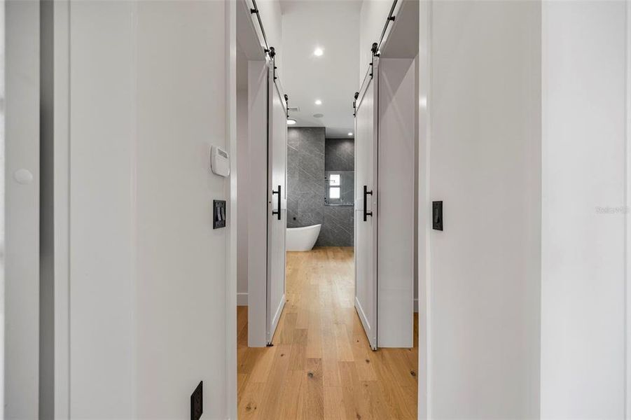 Spacious, unfurnished interior of a new home in , Tampa (Image 64). Spacious, unfurnished interior of a new home in , Tampa (Image 64).