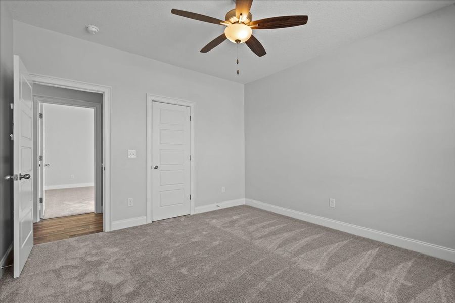 Representative unfurnished interior of a home built from the Roosevelt by Enchanted Homes in Guadalupe Heights, Seguin (Image 35).