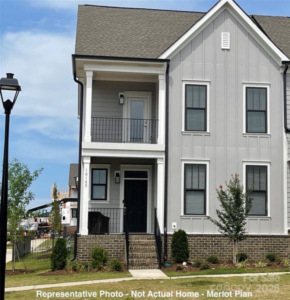 EXAMPLE-Merlot Floorplan Front Exterior