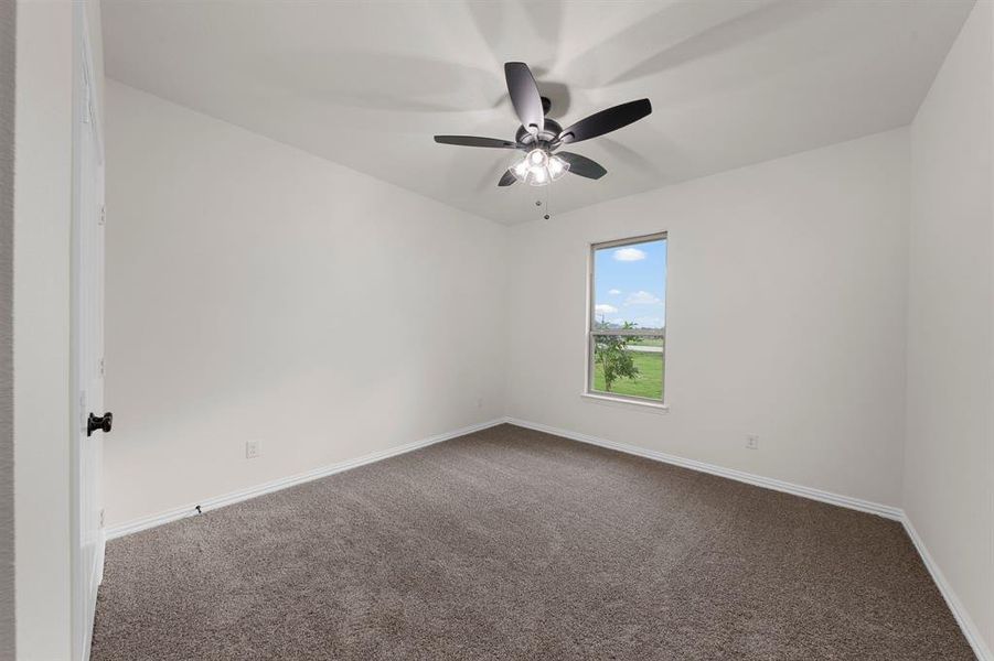 Spacious, unfurnished interior of a new home in , Waxahachie (Image 20).