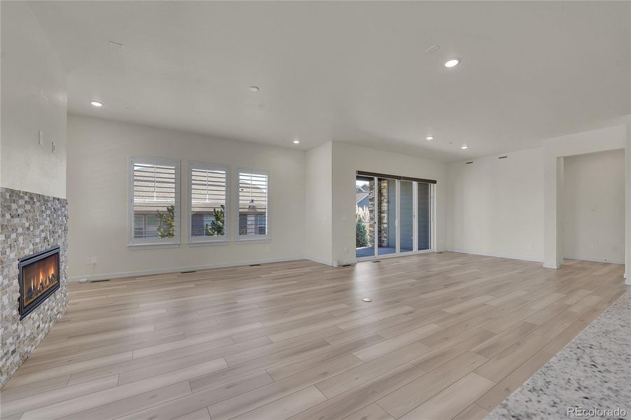 Spacious, unfurnished interior of a new home in Hilltop at Inspiration, Aurora (Image 18). Spacious, unfurnished interior of a new home in Hilltop at Inspiration, Aurora (Image 18).