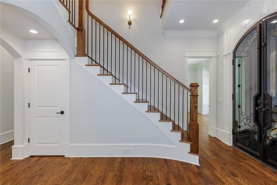 Spacious, unfurnished interior of a new home in , Roswell (Image 61).