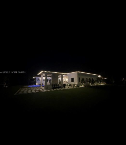 Community amenities in , Palmetto Bay (Image 32).