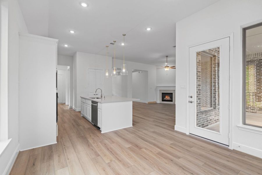 Furnished interior view inside a new home in Chambers Creek, Willis (Image 10).