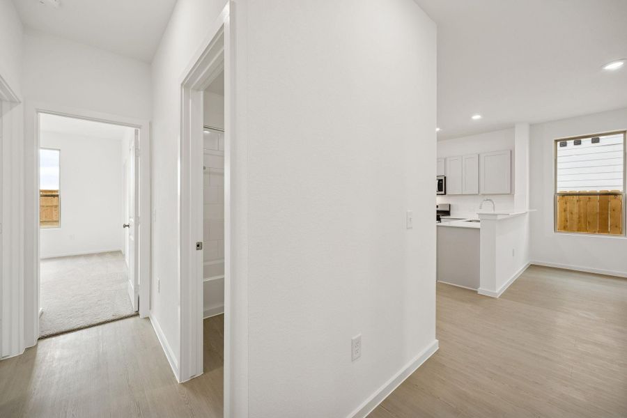 Spacious, unfurnished interior of a new home in Crosby Farms, Crosby (Image 16).