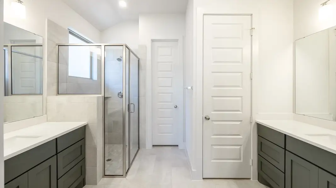 Furnished interior view inside a new home in Easton Park 40', Austin (Image 6).