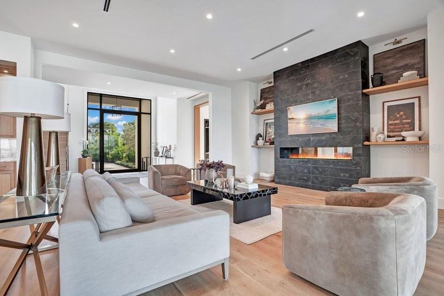 Furnished interior view inside a new home in , Windermere (Image 18).