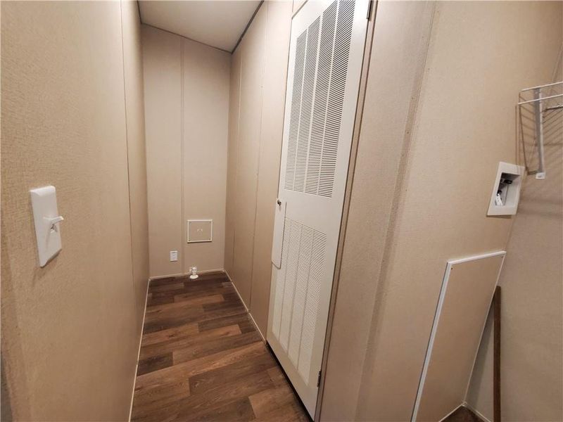 Spacious, unfurnished interior of a new home in , Marble Hill (Image 10).
