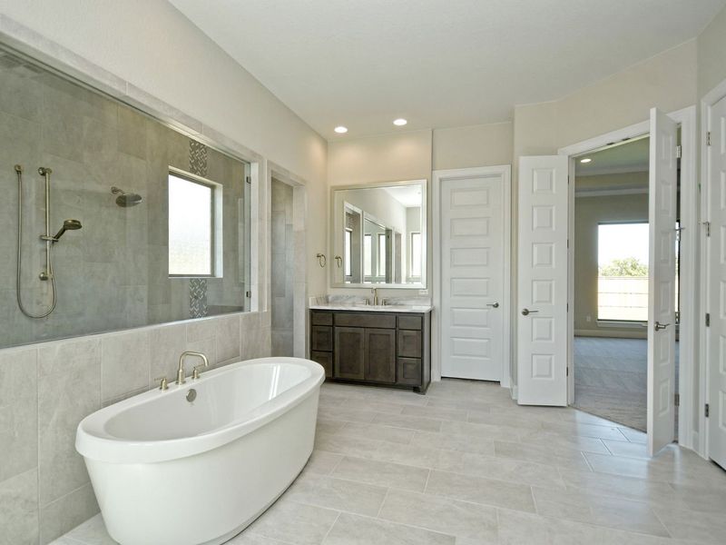 Representative furnished interior of a home built from the Siena III by Giddens Homes in Clearwater Ranch, Liberty Hill (Image 119).