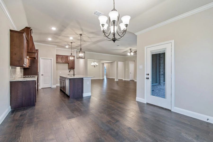 Image 43 representing the Concept 2373 by Landsea Homes in Coyote Crossing, Godley, TX. Image 43 representing the Concept 2373 by Landsea Homes in Coyote Crossing, Godley, TX.