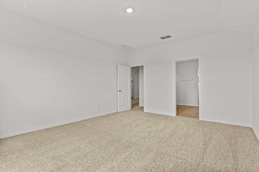 Spacious, unfurnished interior of a new home in Palomino, Manor (Image 28).