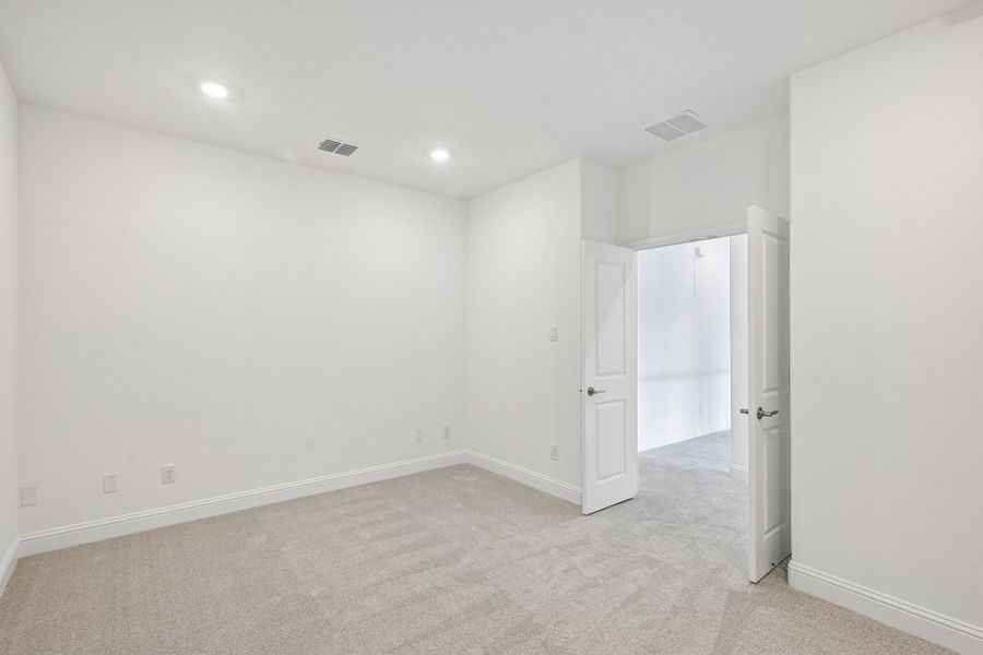 Spacious, unfurnished interior of a new home in The Ranch at Uptown Celina, Celina (Image 46).