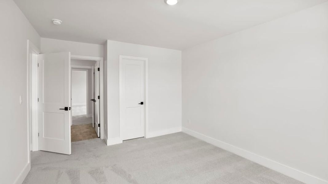 Spacious, unfurnished interior of a new home in Alder Pond, Campobello (Image 31).