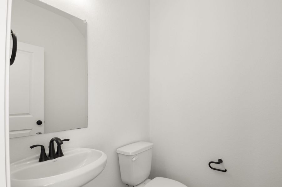 Furnished interior view inside a new home in Trace, San Marcos (Image 39).