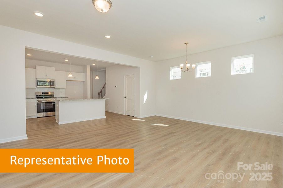 Suwanee Dining and Family Room