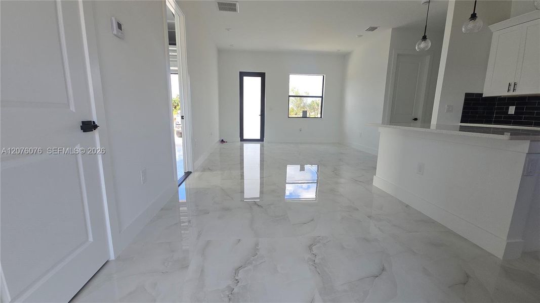 Eating area-livingroom