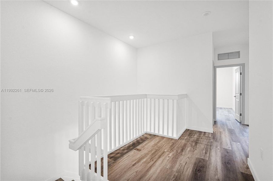 Spacious, unfurnished interior of a new home in Chloe's Estates, Miami (Image 31).