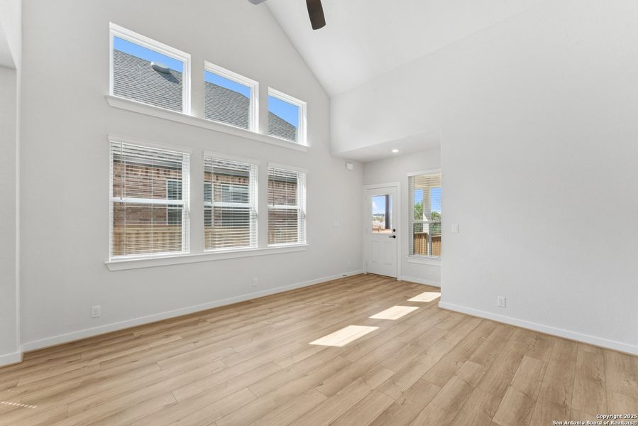 Spacious, unfurnished interior of a new home in , New Braunfels (Image 17). Spacious, unfurnished interior of a new home in , New Braunfels (Image 17).