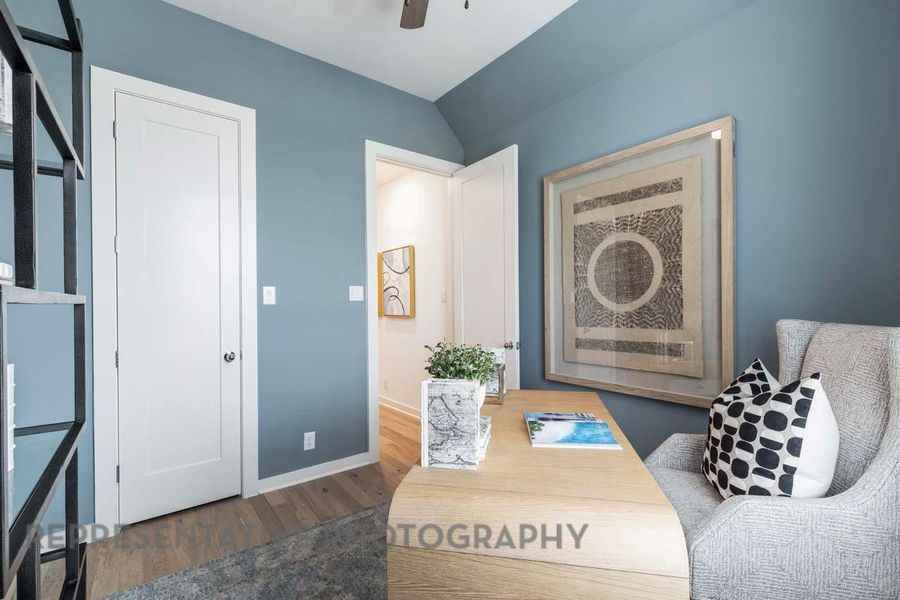 Furnished interior view inside a new home in Wolf Ranch, Georgetown (Image 31).