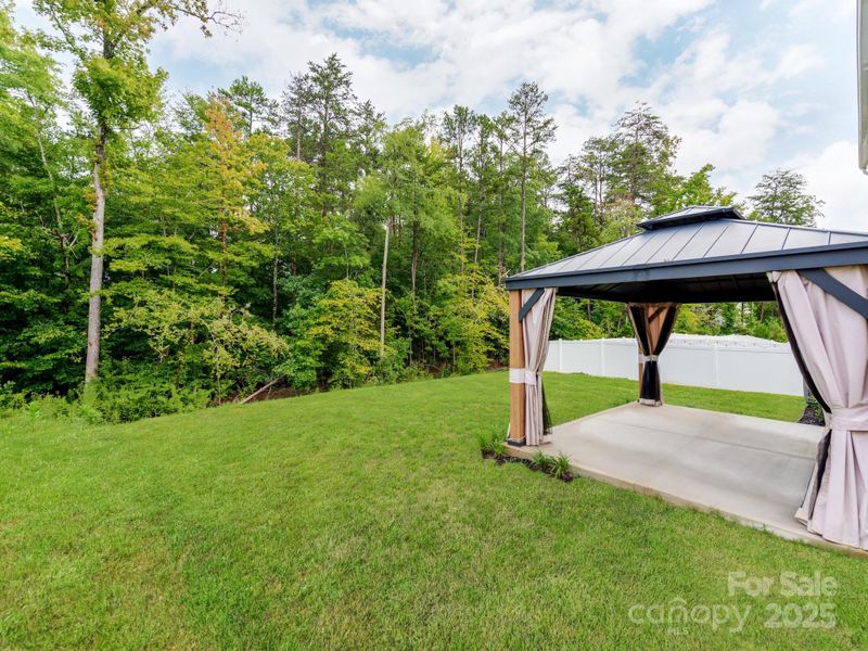 Image 29 of a home in McKee Creek Village. Image 29 of a home in McKee Creek Village.
