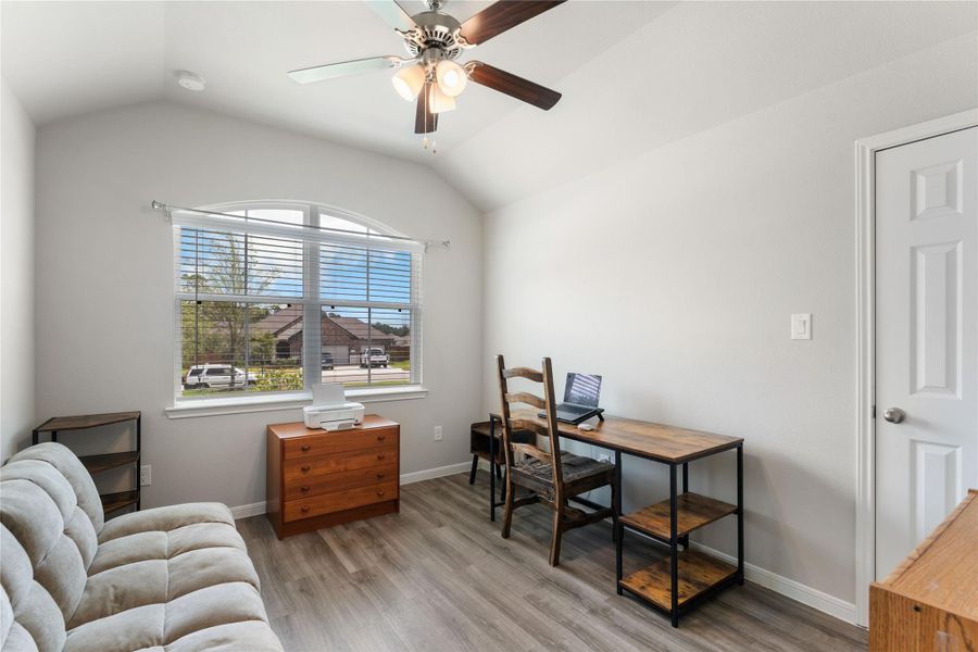 Furnished interior view inside a new home in Wedgewood Forest, Conroe (Image 24). Furnished interior view inside a new home in Wedgewood Forest, Conroe (Image 24).