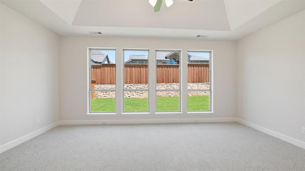 Spacious, unfurnished interior of a new home in Terraces, Rockwall (Image 20).