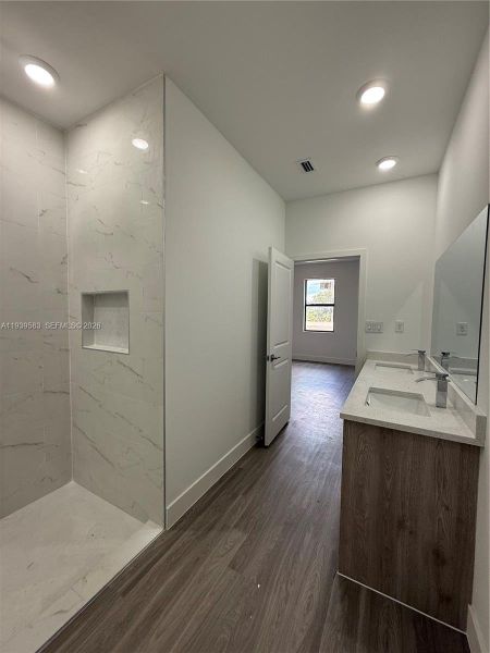 Image 26 of a home in .