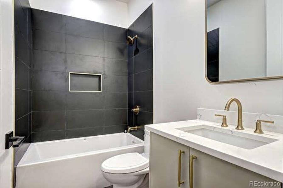 Image 33 of a home in . Image 33 of a home in .