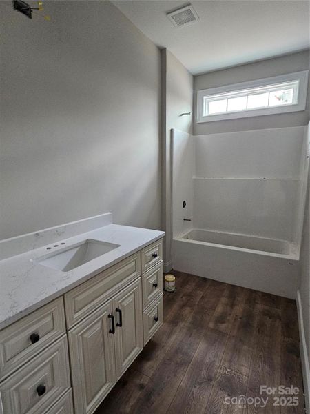 Image 9 of a home in .