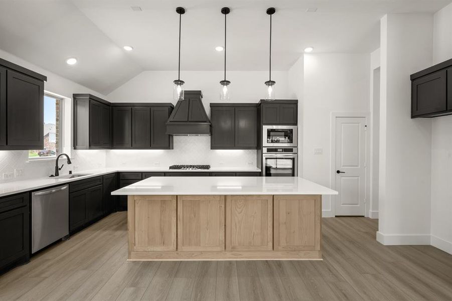 317 Willie- Kitchen-2