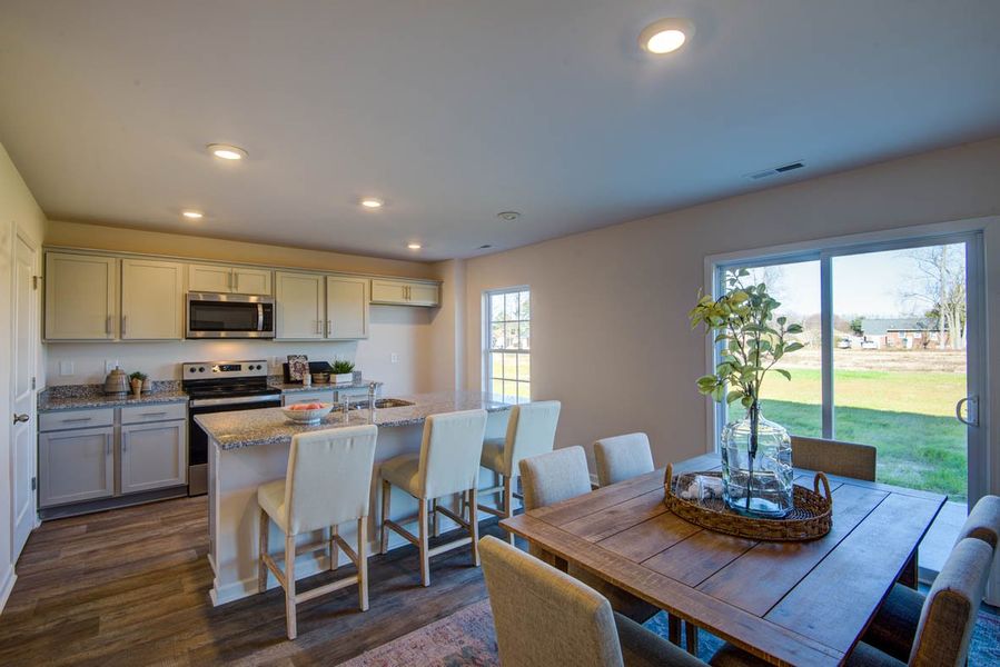 Representative furnished interior of a home built from the Penwell by D.R. Horton in Carter Ridge, Greenville (Image 26).
