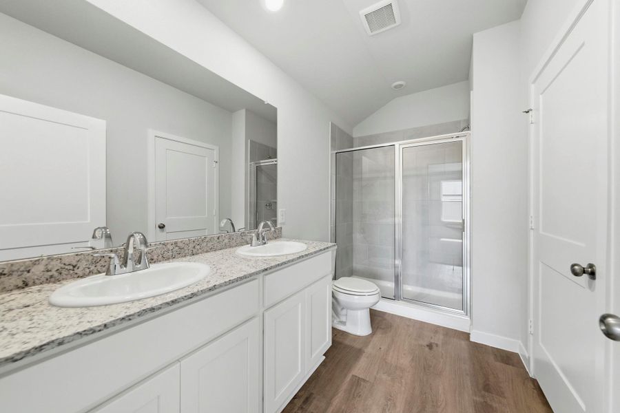 Furnished interior view inside a new home in Caney Mills, Conroe (Image 6).