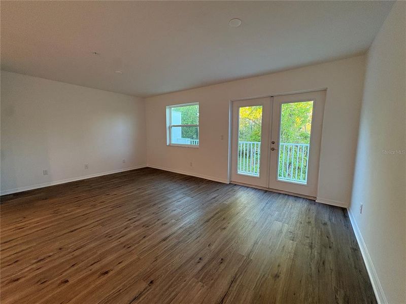 Spacious, unfurnished interior of a new home in , Bradenton (Image 15).