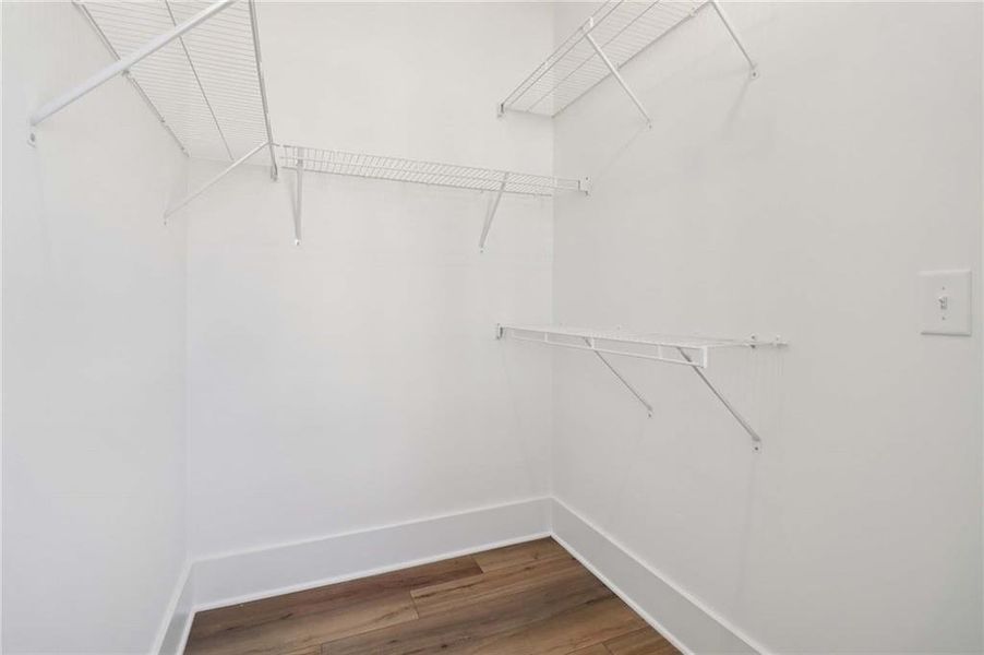 Spacious, unfurnished interior of a new home in Park Vue, Atlanta (Image 27).