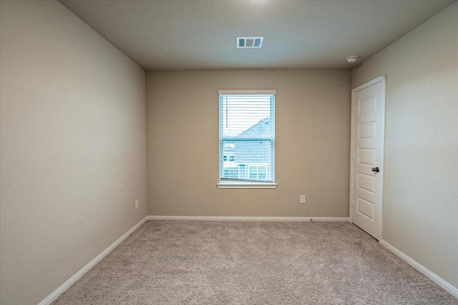 Spacious, unfurnished interior of a new home in River's Edge, Conroe (Image 40). Spacious, unfurnished interior of a new home in River's Edge, Conroe (Image 40).