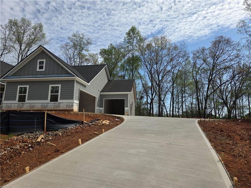 Image 12 of a home in .