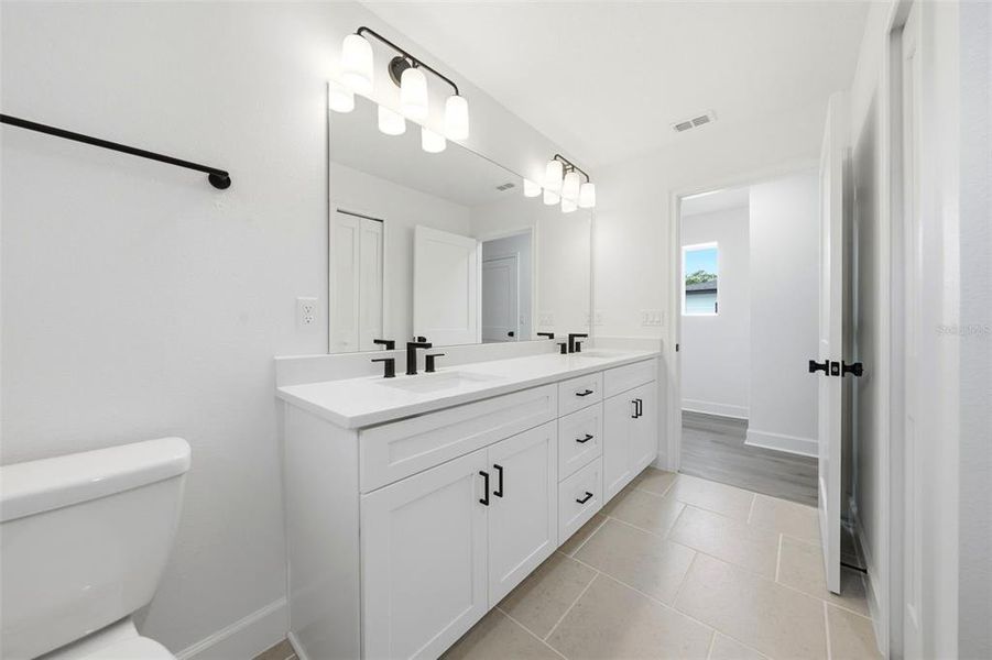 Furnished interior view inside a new home in , Eustis (Image 37).