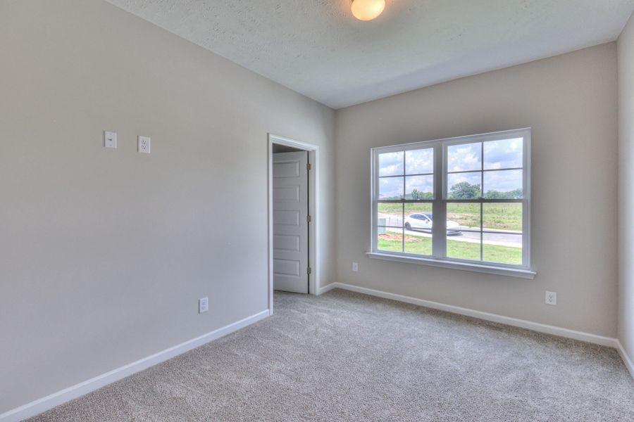 Spacious, unfurnished interior of a new home in Legacy Preserve, Tullahoma (Image 12).